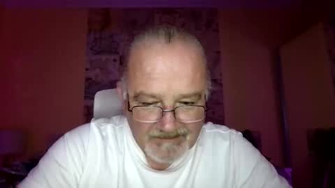 Snapshot of lamabama chatting on 11, 10, 2025 lamabama online show from 11, 10, 2025