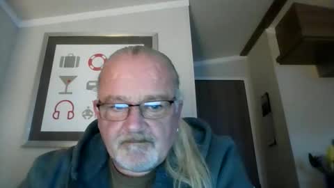 Snapshot of lamabama chatting on 26, 11, 2025 lamabama online show from 26, 11, 2025