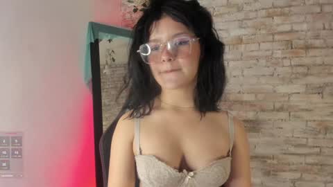  Lana  online show from 15, 12, 2024