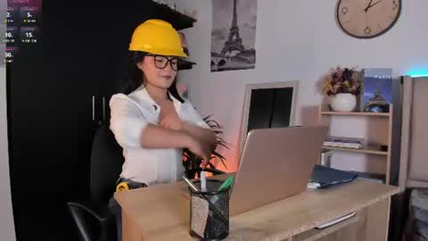 Snapshot of lana_beket_ chatting on 10, 7, 2026 Lana online show from 10, 7, 2026