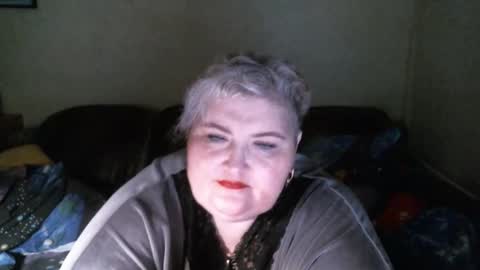 lanacat555 online show from 28, 2, 2025