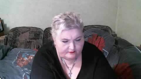 lanacat555 online show from 4, 3, 2025