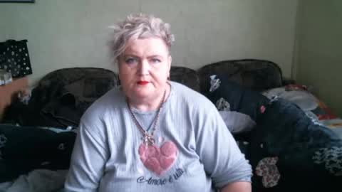 lanacat555 online show from 7, 11, 2025