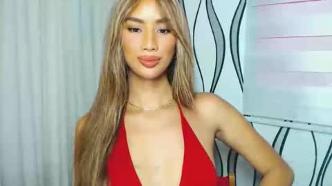 Snapshot of lanadel_hilton chatting on 19, 12, 2024 Lana online show from 19, 12, 2024