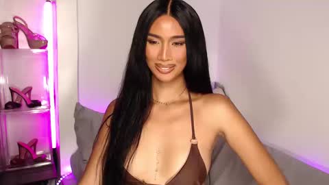 Snapshot of lanadel_hilton chatting on 4, 3, 2025 Lana online show from 4, 3, 2025