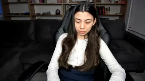 Snapshot of lanalandd chatting on 9, 7, 2026 Lana online show from 9, 7, 2026
