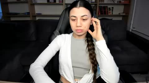 Snapshot of lanalandd chatting on 12, 7, 2026 Lana online show from 12, 7, 2026