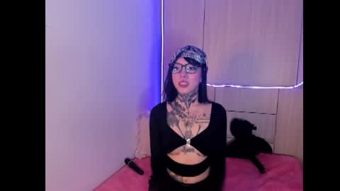 Snapshot of lanibloom_ chatting on 30, 10, 2025 Lani Bloom  online show from 30, 10, 2025