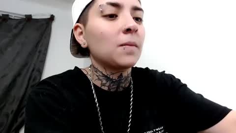 Snapshot of lannie_gonzales chatting on 5, 3, 2025 LANNIE   online show from 5, 3, 2025