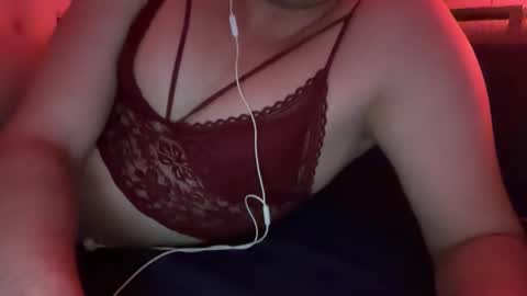 lanyfeboimer34 online show from 20, 4, 2026