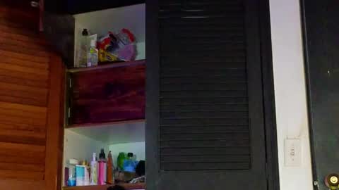 la paisita  online show from 12, 2, 2025