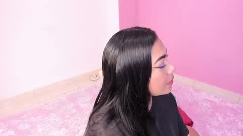 lapeligrosa_ online show from 20, 1, 2025