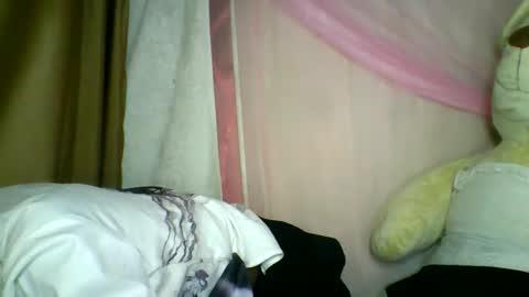 Snapshot of lara_belle chatting on 4, 5, 2026 lara_belle online show from 4, 5, 2026
