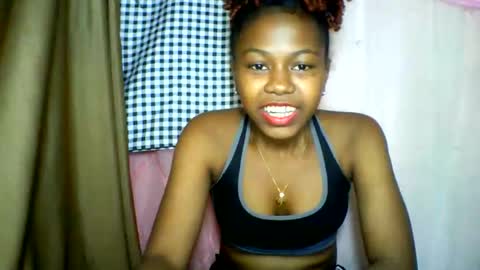 Snapshot of lara_belle chatting on 29, 5, 2026 lara_belle online show from 29, 5, 2026