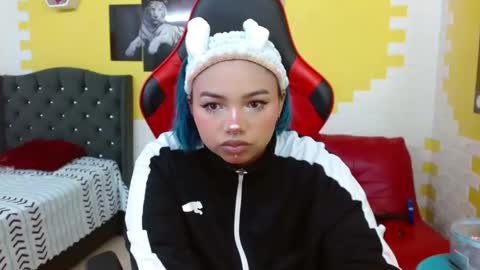 Lara online show from 22, 10, 2025