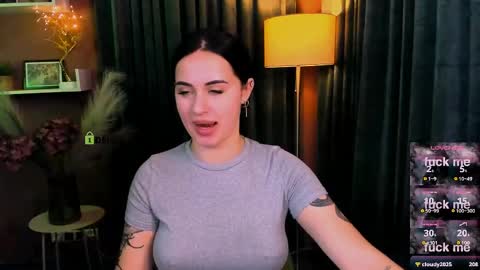 Snapshot of lara_moon1 chatting on 22, 5, 2026 your dream online show from 22, 5, 2026