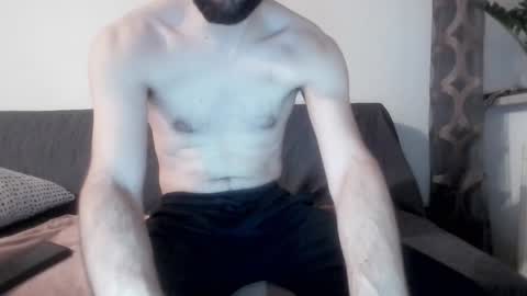 laraaan online show from 2, 2, 2025