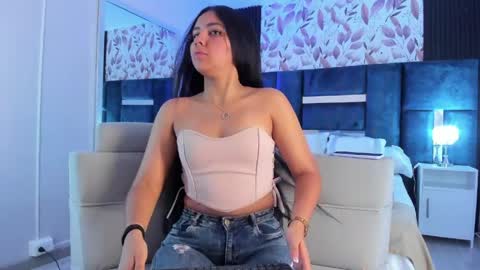 Lara online show from 1, 4, 2026