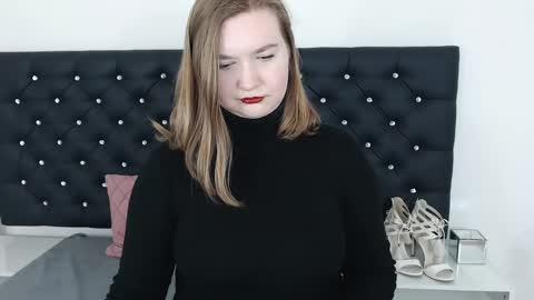 Snapshot of laraflirt chatting on 13, 2, 2025 LaraFlirt online show from 13, 2, 2025