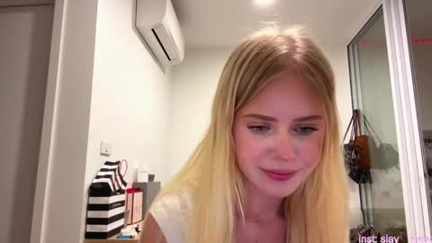 Snapshot of laraineprada chatting on 2, 3, 2026 Stella online show from 2, 3, 2026