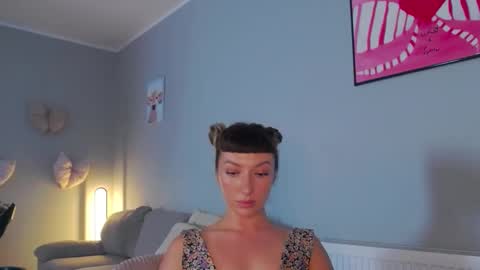 LaraKanes online show from 24, 9, 2025