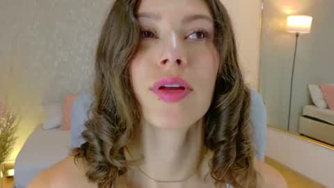 Snapshot of laralane_ chatting on 4, 7, 2026 Lara online show from 4, 7, 2026