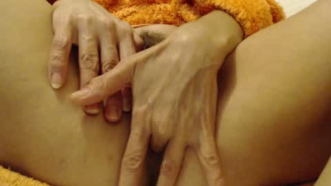 Snapshot of laralhotr chatting on 2, 12, 2024 laralhotr online show from 2, 12, 2024