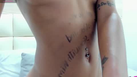 Snapshot of laramoon_ chatting on 17, 2, 2025 LARA online show from 17, 2, 2025