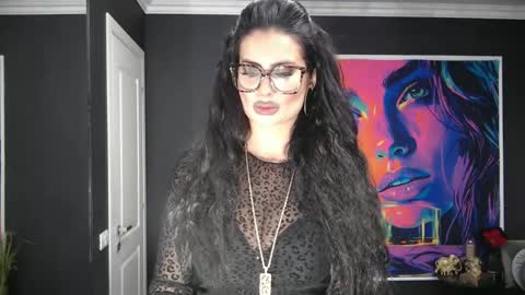 laras_moans online show from 8, 4, 2026
