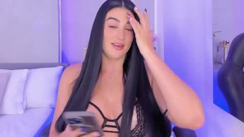 Snapshot of laravillalobos chatting on 17, 7, 2026 Laura online show from 17, 7, 2026