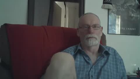 Larbie online show from 1, 1, 2025