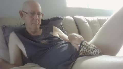 largerthan-   say hi on entry online show from 15, 2, 2026