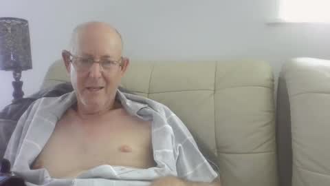 largerthan-   say hi on entry online show from 11, 3, 2026