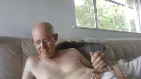 largerthan-   say hi on entry online show from 16, 3, 2026