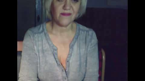 larisaq4ugo24 online show from 23, 1, 2025