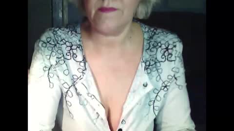 larisaq4ugo24 online show from 29, 1, 2025