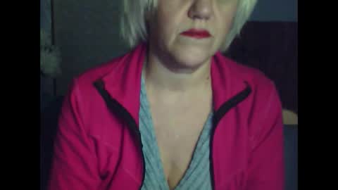 larisaq4ugo24 online show from 21, 10, 2025