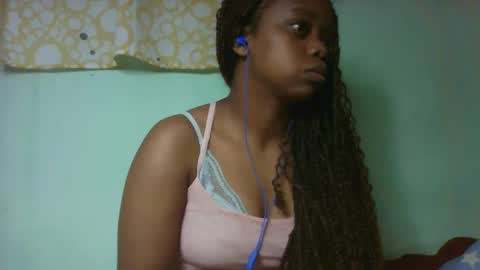 larissa645771 online show from 12, 9, 2025