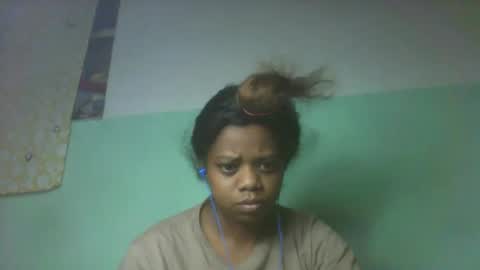 larissa645771 online show from 28, 9, 2025