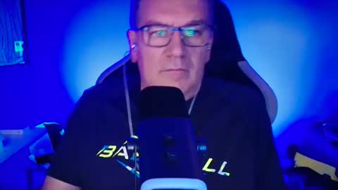 Snapshot of larrymac23 chatting on 22, 4, 2026 Lmac1210 online show from 22, 4, 2026