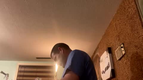 larrythelover23 online show from 2, 4, 2026