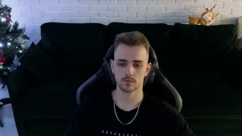 Snapshot of larstar01 chatting on 15, 12, 2024 Lars online show from 15, 12, 2024