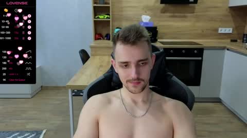 Snapshot of larstar01 chatting on 12, 1, 2025 Lars online show from 12, 1, 2025