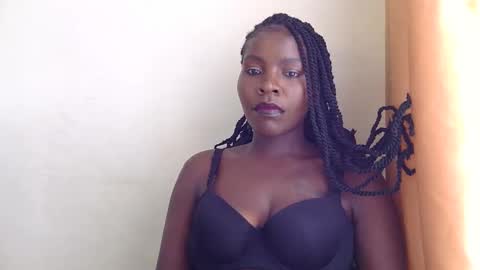 larvy12 online show from 8, 11, 2025