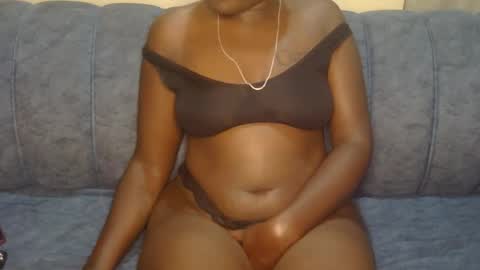 Snapshot of larvy12 chatting on 13, 2, 2026 larvy12 online show from 13, 2, 2026