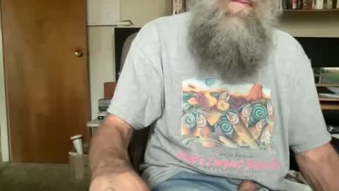 Snapshot of laser134 chatting on 26, 4, 2026 chris online show from 26, 4, 2026