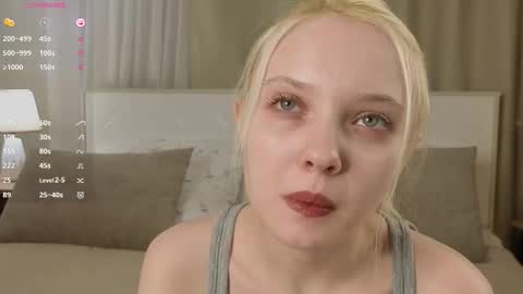 Emilia for my friends Amy online show from 25, 11, 2025