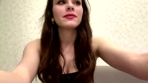 Snapshot of lashawnagersbach chatting on 8, 5, 2026 Tiffany online show from 8, 5, 2026