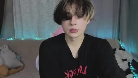 Em0 Slut online show from 11, 7, 2026
