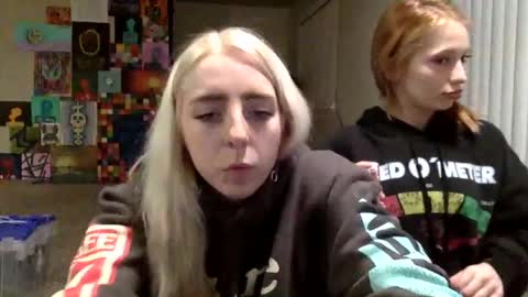 Snapshot of latenightkash chatting on 22, 2, 2026 Roxy blue online show from 22, 2, 2026